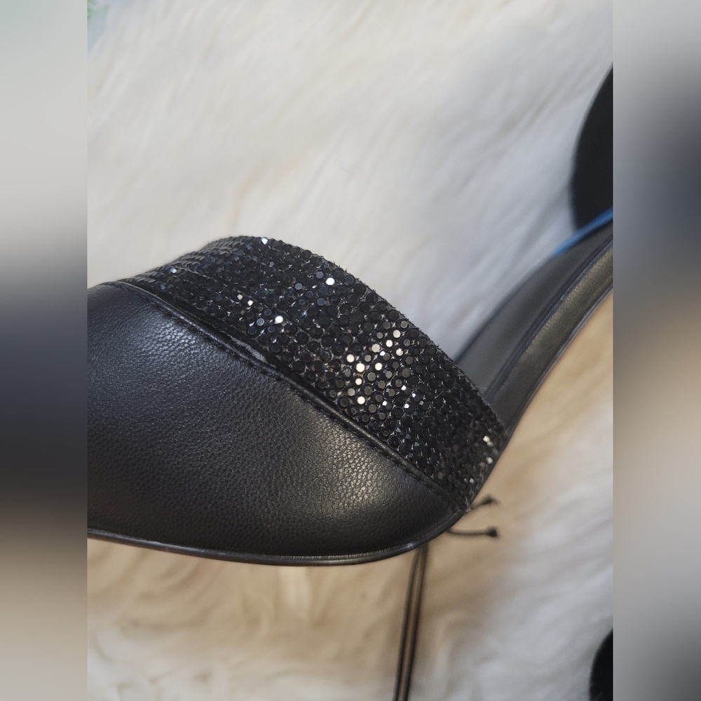 Elegant Black Women's Heels - Picture 4 of 9